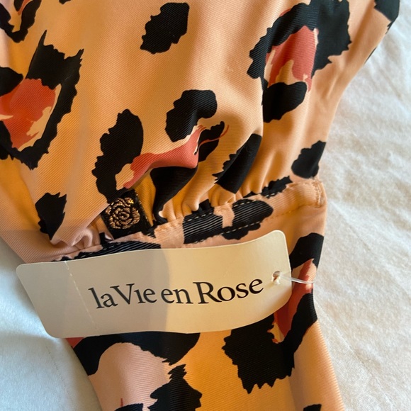 La Vie en Rose Bikini top - Picture 2 of 3